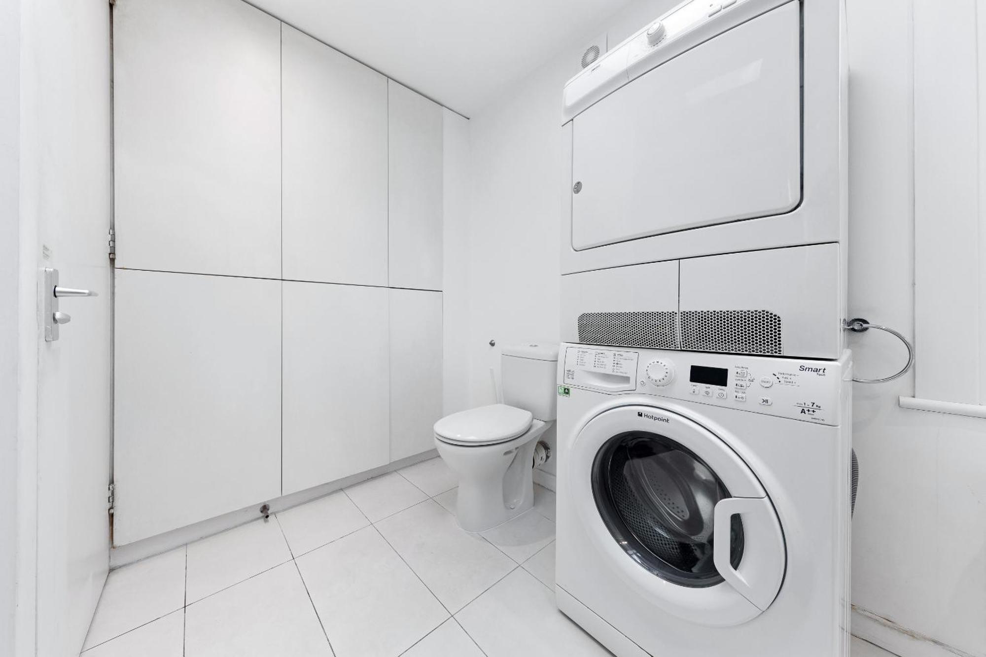 Luxury 4-Bedroom Modern Flat In Central London Steps From Station, Sleeps 9 In Style! 외부 사진